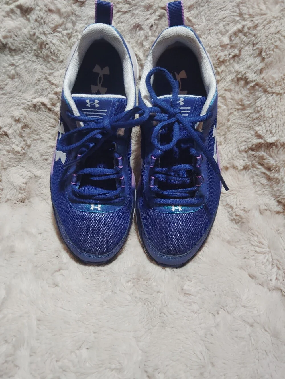 Under Armour, Assert 8 Frosty Iridescent Active Sneakers. Size 5Y